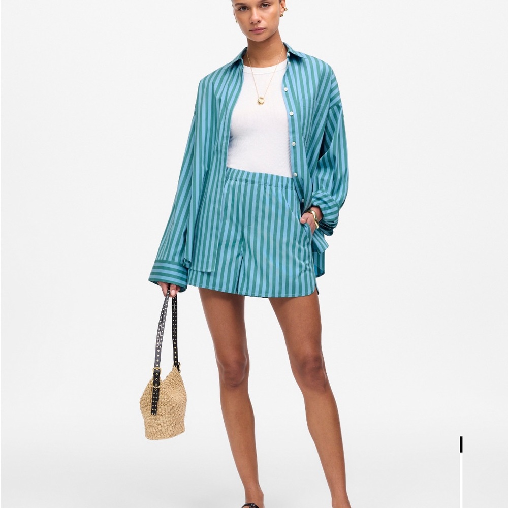 Madewell Curved Hem Pull-On Shorts in Poplin